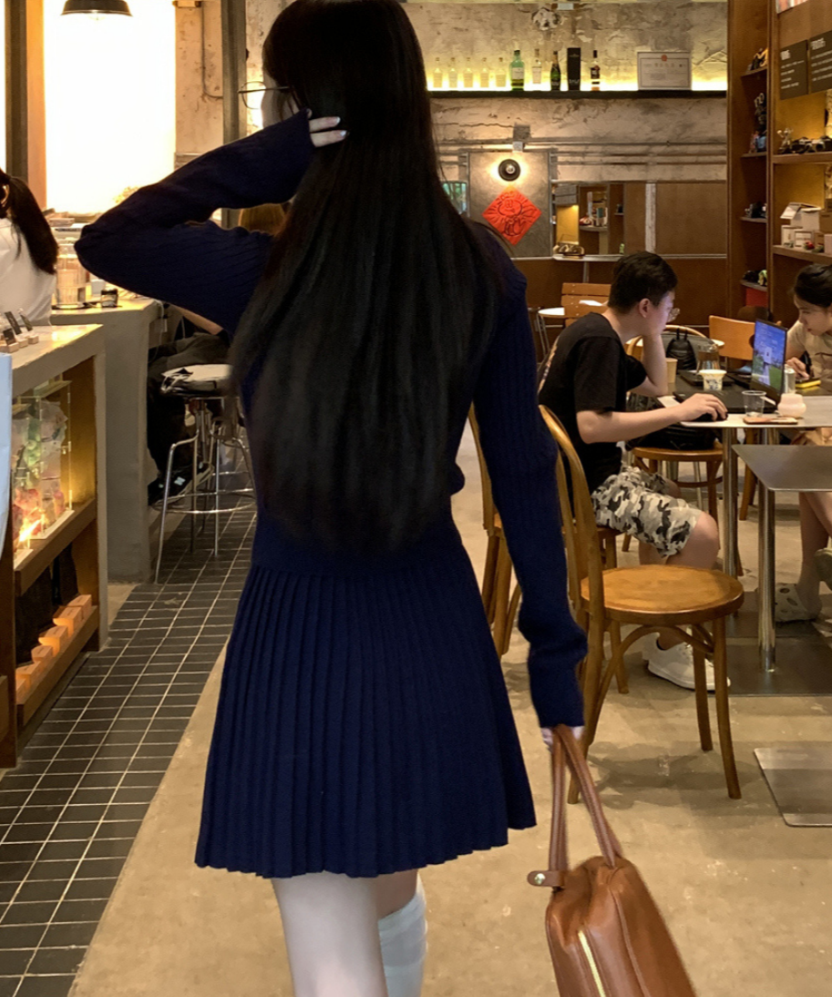 配色リボンVネックリブニット＋プリーツミニスカート 2点セット