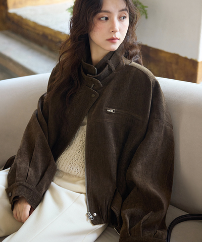 スタンドカラーベルト付きショートジャケット