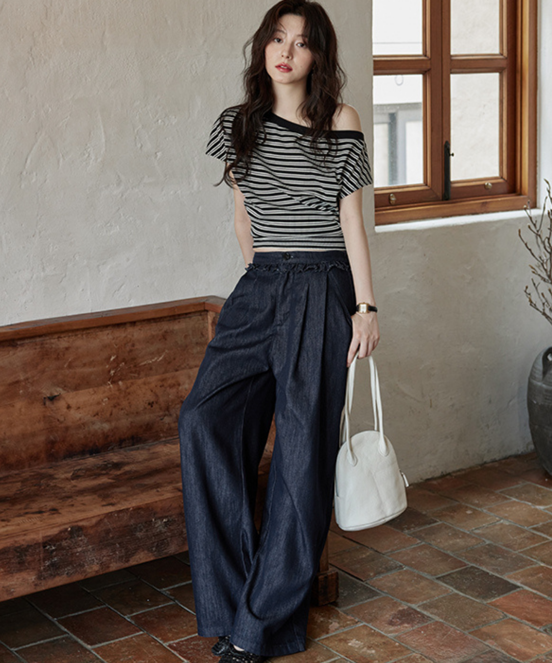 オフショルダーボーダー柄バックオープンカットソー