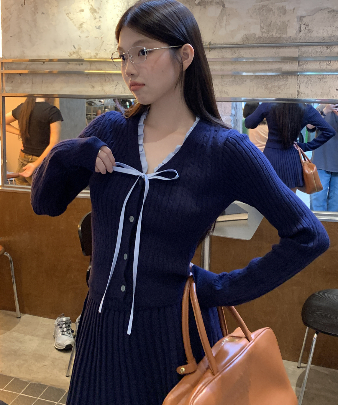 配色リボンVネックリブニット＋プリーツミニスカート 2点セット