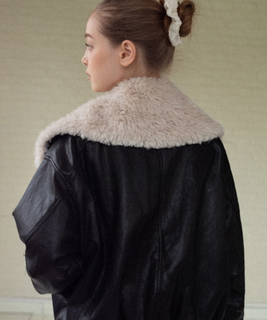 オーバーサイズボアカラーフェイクレザージャケット