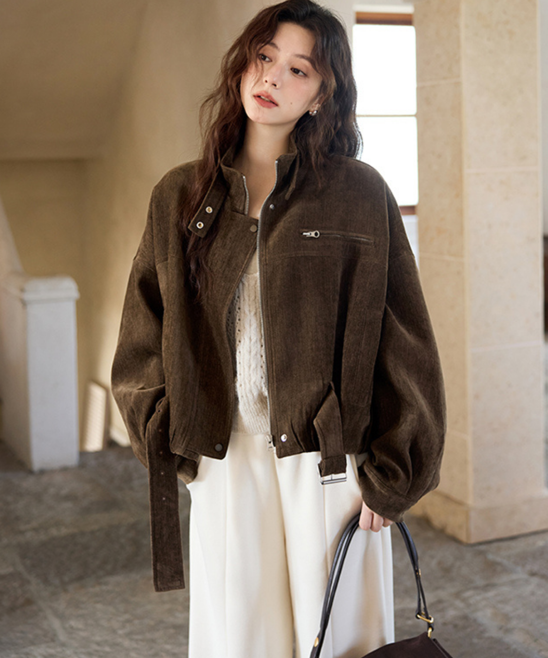 スタンドカラーベルト付きショートジャケット