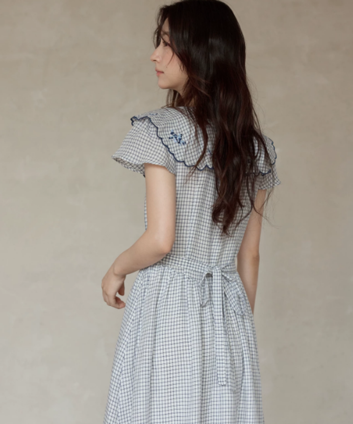 美品⭐︎ヘンリックヴィブスコフ　刺繍ワンピース　ギンガム　アシンメトリー　フリル ビッグカラーフラワー刺繍チェック柄ワンピース – jemiremi（ジェミレミ）