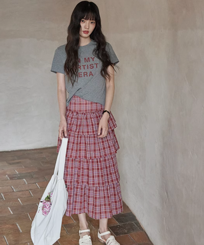 クルーネックバックドロストロゴTシャツ