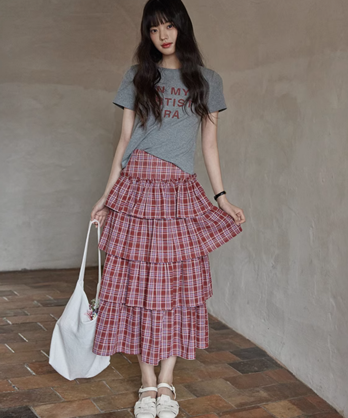 クルーネックバックドロストロゴTシャツ