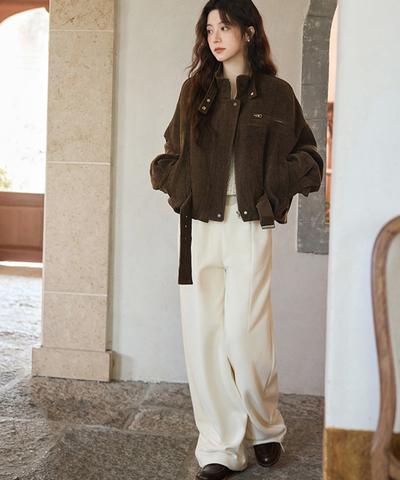 スタンドカラーベルト付きショートジャケット