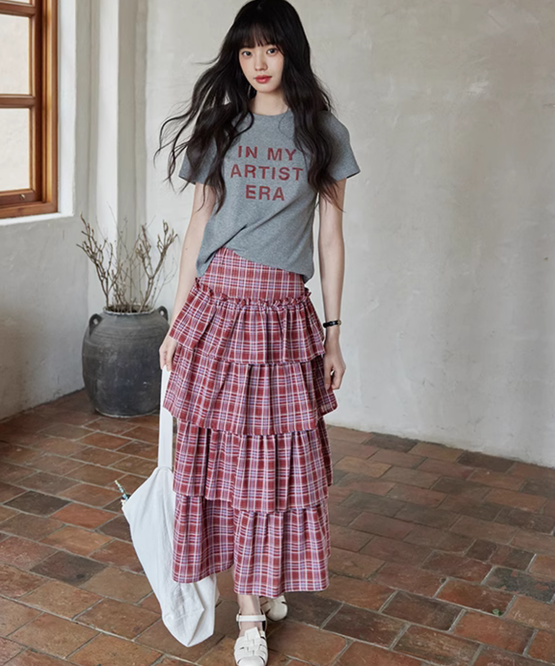 クルーネックバックドロストロゴTシャツ