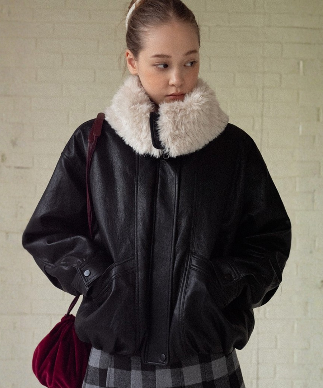 オーバーサイズボアカラーフェイクレザージャケット