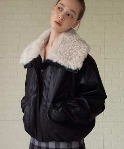 オーバーサイズボアカラーフェイクレザージャケット