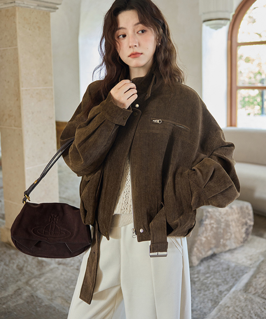 スタンドカラーベルト付きショートジャケット