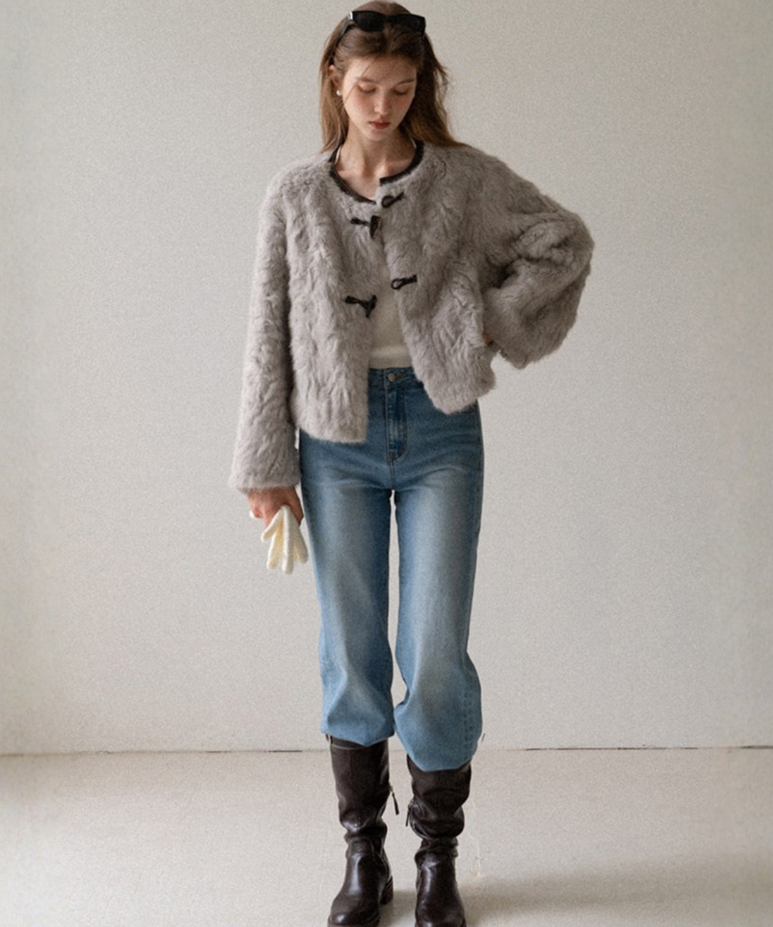 フェイクファーノーカラートグルボタンジャケット