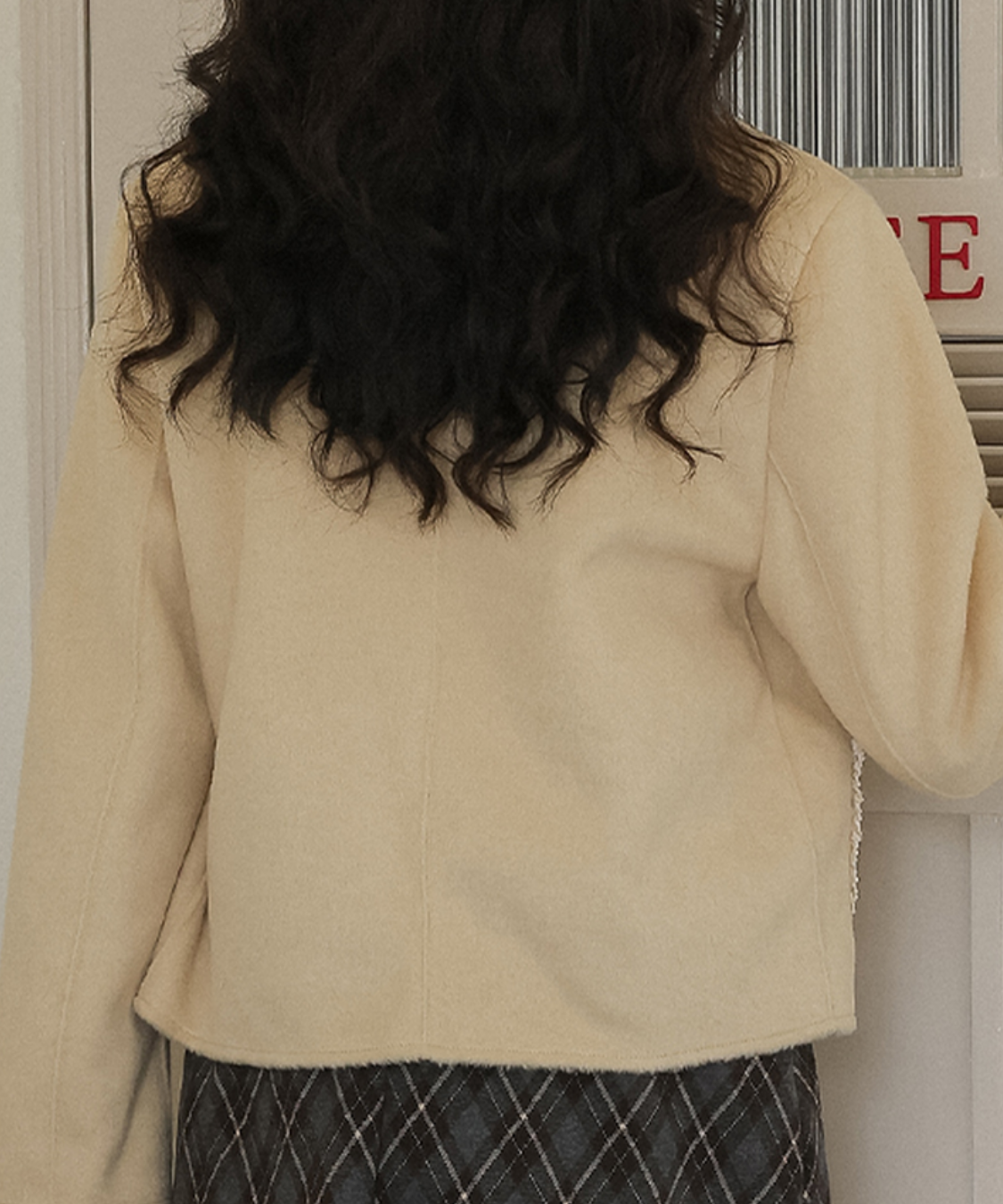 フェミニン配色フリルパイピングジャケット