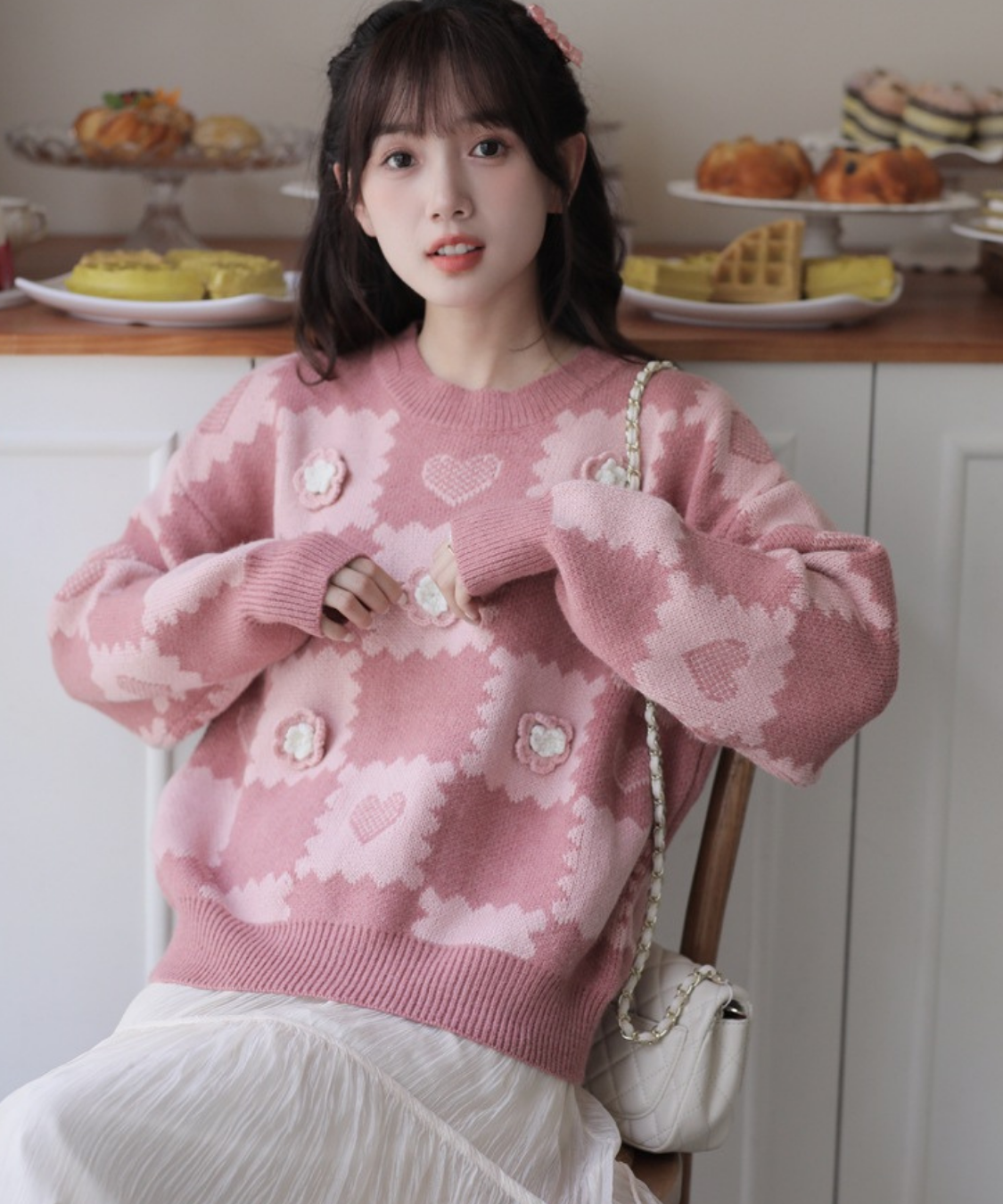フラワーモチーフハート柄クルーネックニット