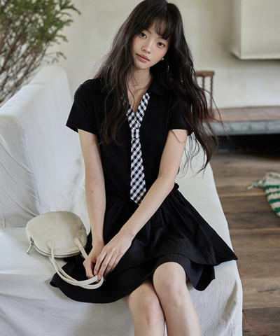 ギンガムチェックフェイクネクタイ付きティアードワンピース