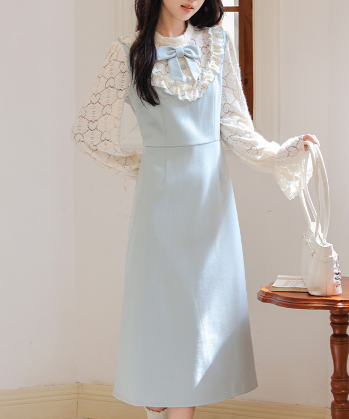 フリルリボンレーススリーブワンピース