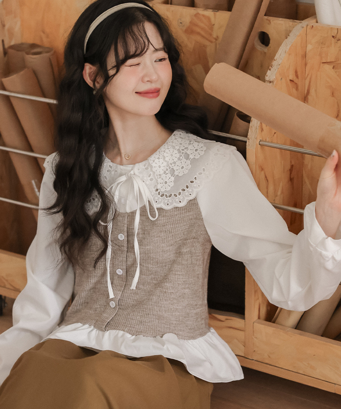 レースビッグカラーレイヤード風ニットベストブラウス