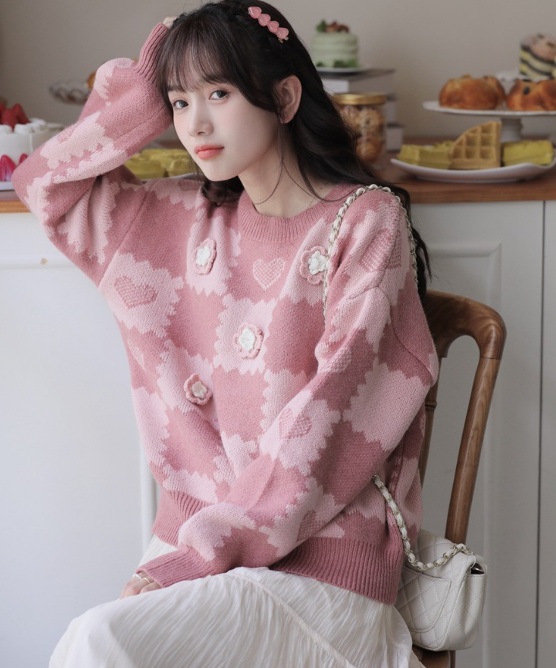 フラワーモチーフハート柄クルーネックニット