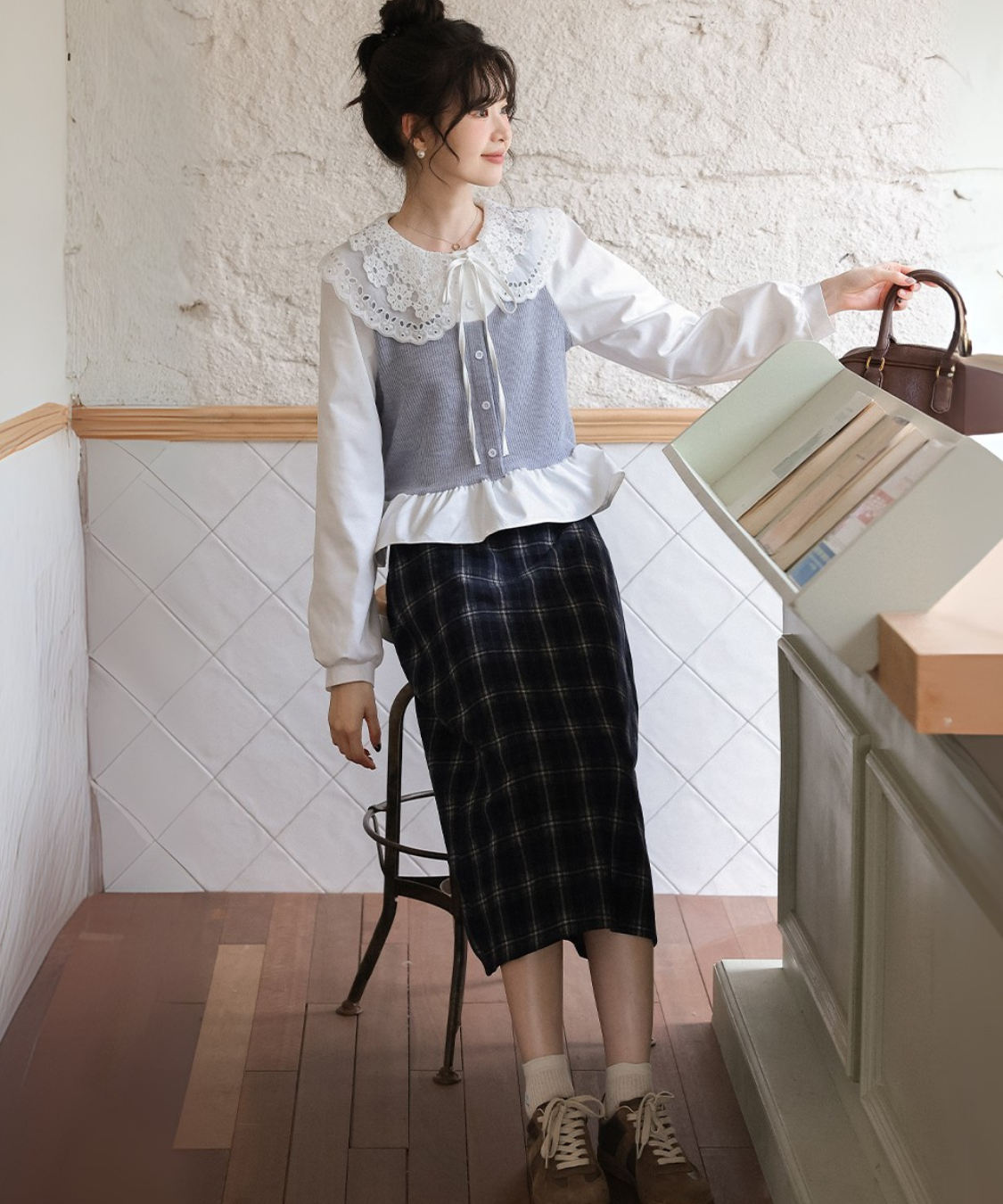 レースビッグカラーレイヤード風ニットベストブラウス