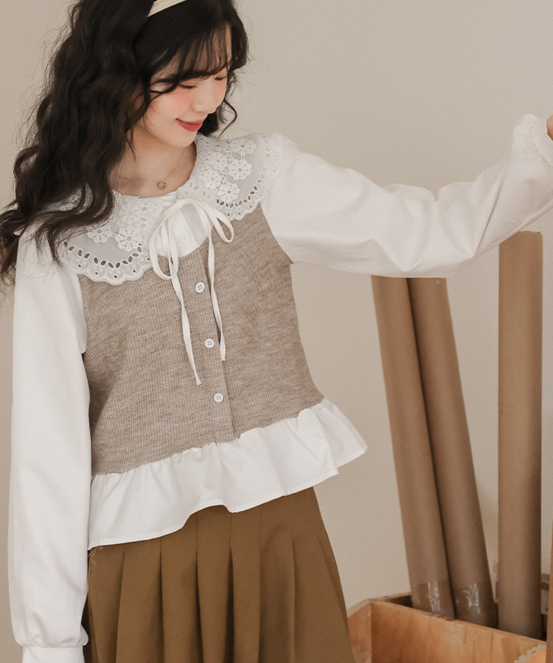 レースビッグカラーレイヤード風ニットベストブラウス