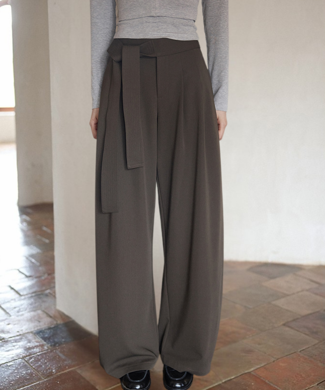 タック入りサイドリボンデザインパンツ