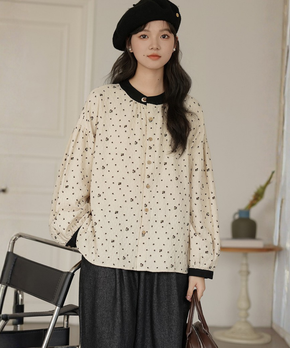 配色バンドカラー小花柄ブラウス