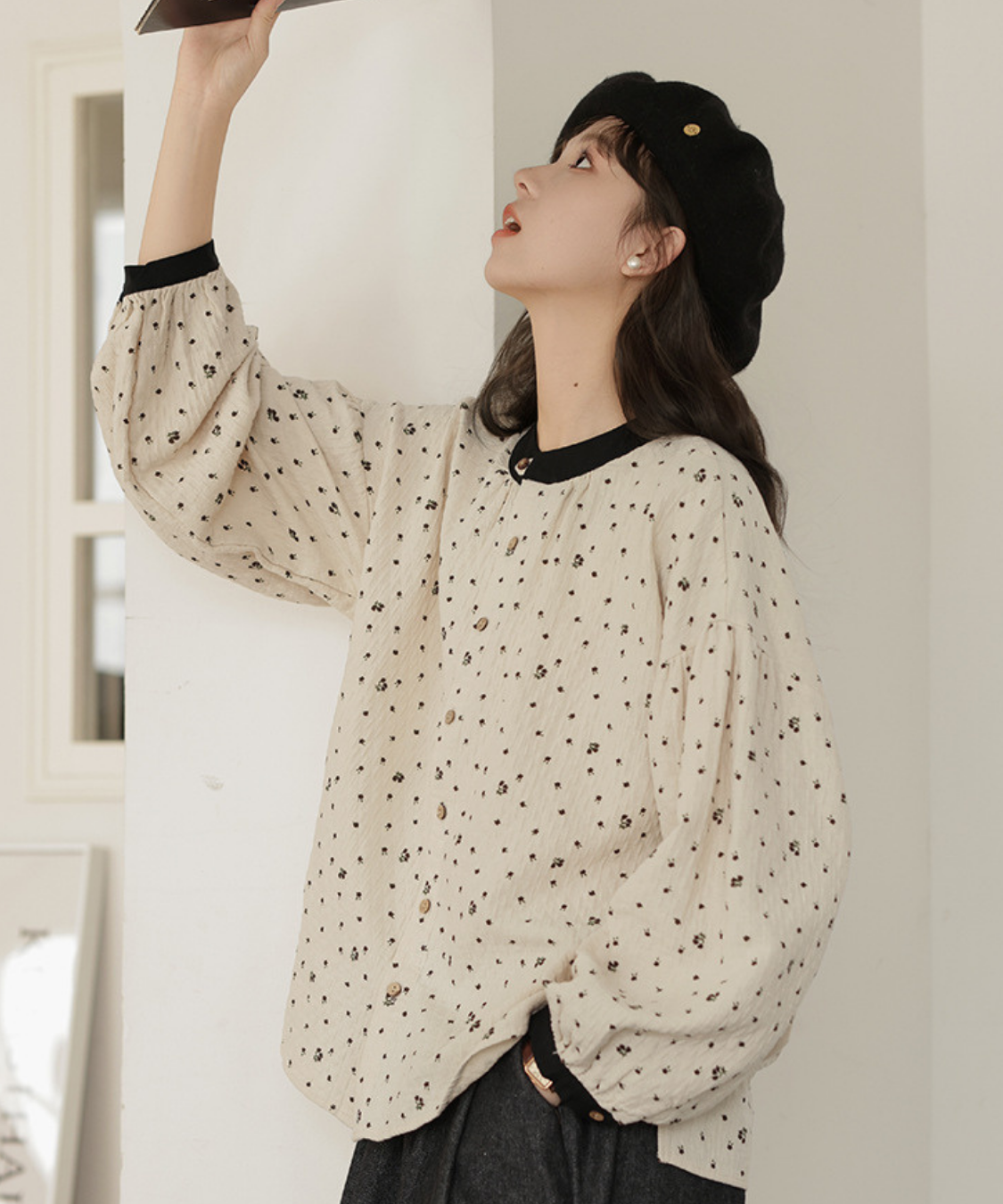 配色バンドカラー小花柄ブラウス