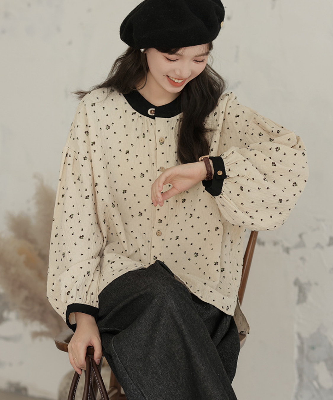 配色バンドカラー小花柄ブラウス