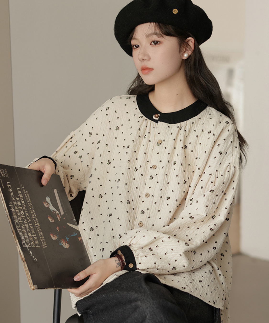 配色バンドカラー小花柄ブラウス