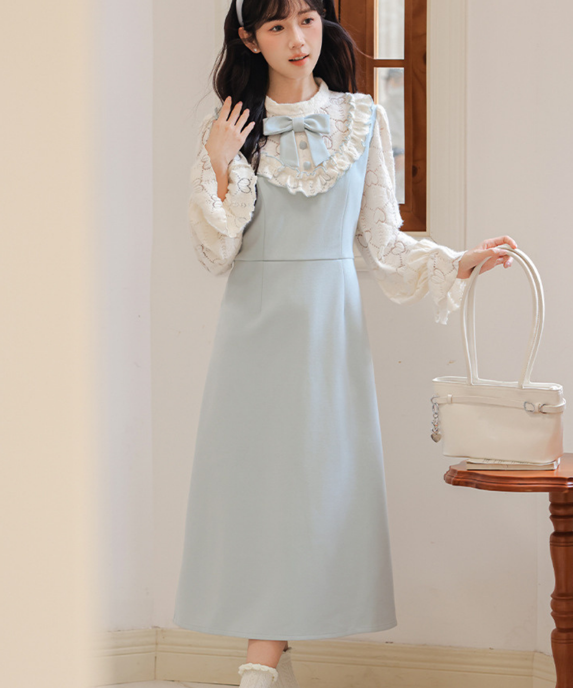 フリルリボンレーススリーブワンピース