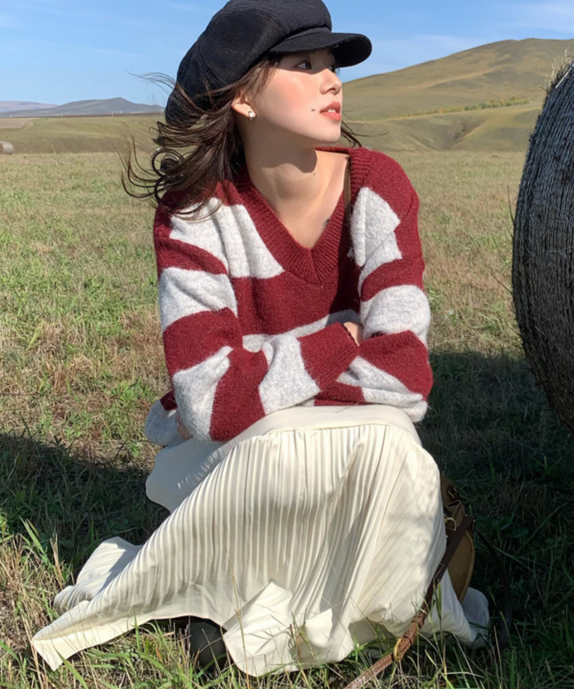 Vネックルーズボーダーニット