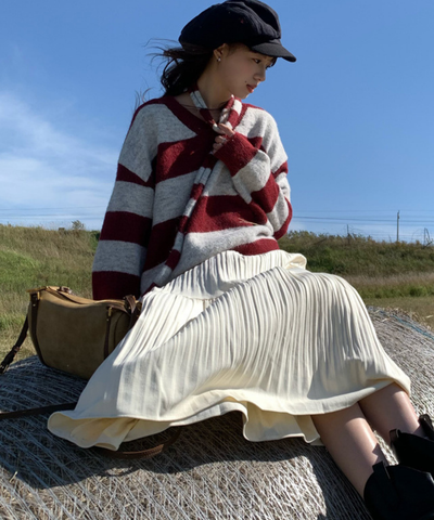 Vネックルーズボーダーニット