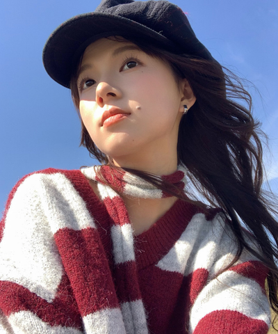 Vネックルーズボーダーニット