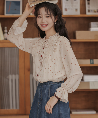 ドット柄フリルリボンブラウス