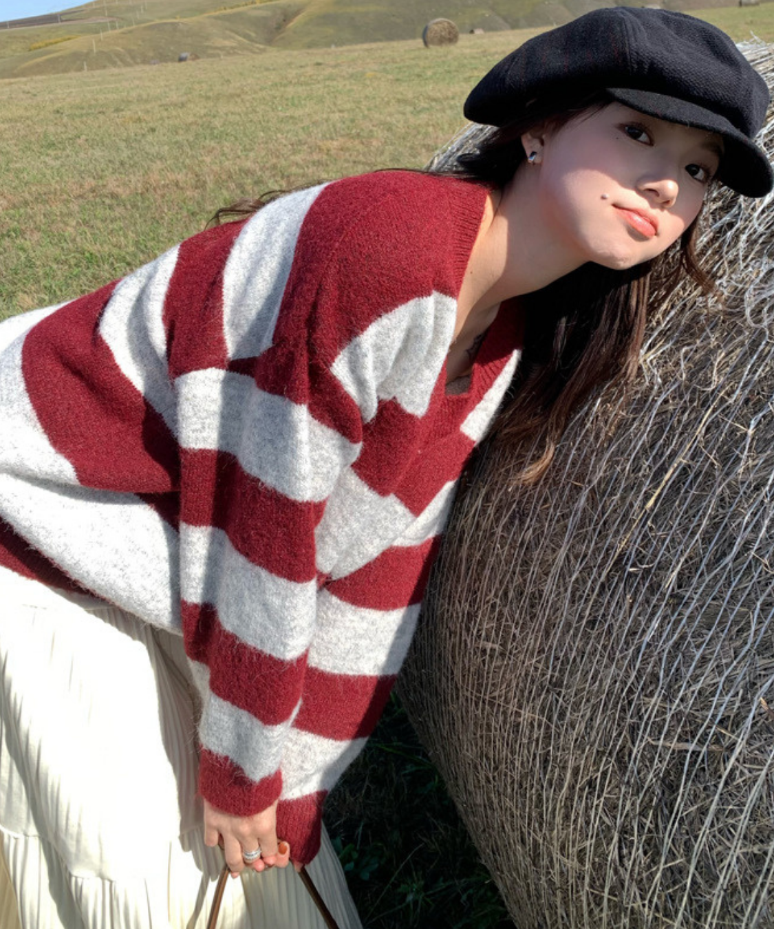 Vネックルーズボーダーニット