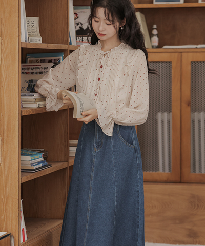 ドット柄フリルリボンブラウス