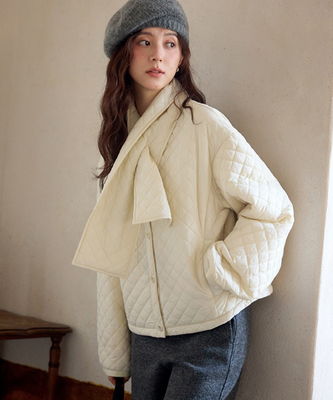 マフラー付きダイヤキルティングジャケット