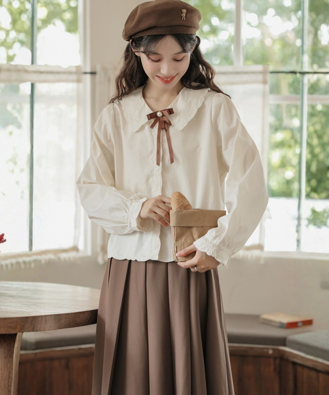 スカラップレース刺繍襟パールリボンタイブラウス