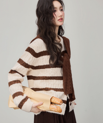 肩掛け風ショール付きボーダー柄ケーブル編みカーディガン