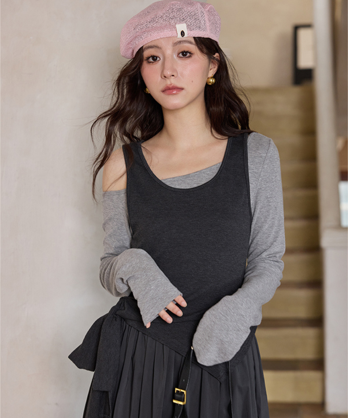 アシンメトリーノースリーブ＋ワンショルダー風ワンピース2点セット