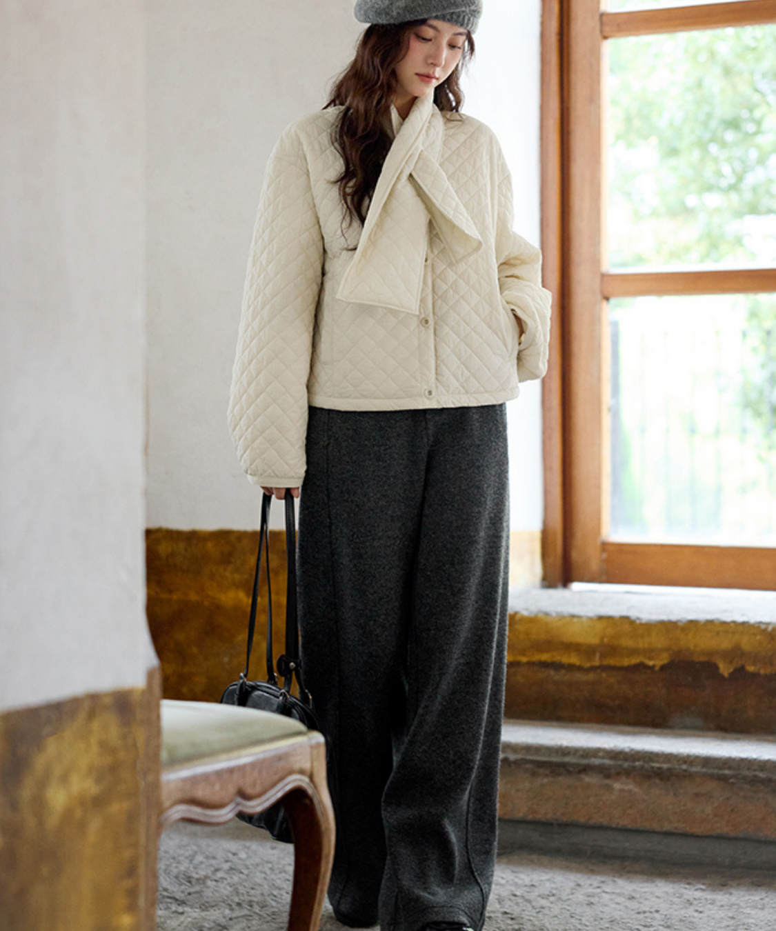 マフラー付きダイヤキルティングジャケット