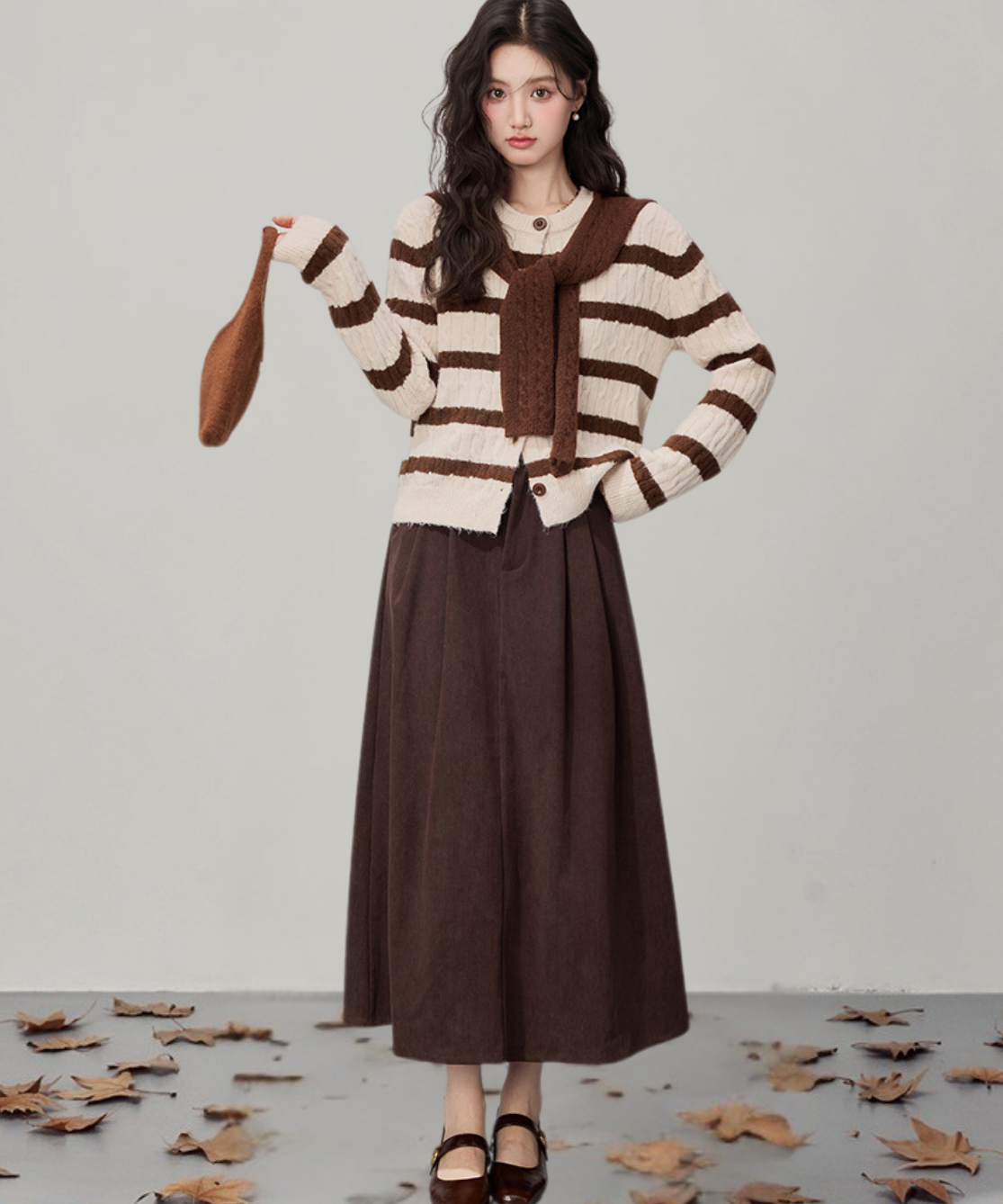 肩掛け風ショール付きボーダー柄ケーブル編みカーディガン