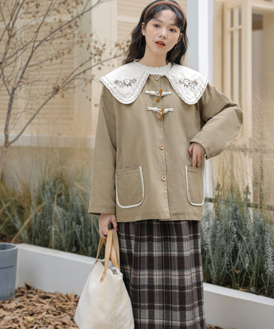 配色パイピングポケット付き刺繍ビッグカラージャケット