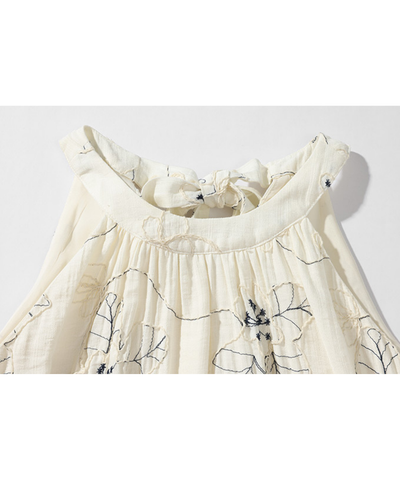 ボタニカル刺繍段切替フレアブラウス