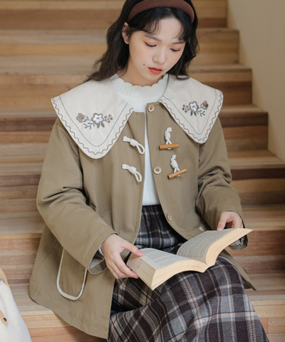 配色パイピングポケット付き刺繍ビッグカラージャケット