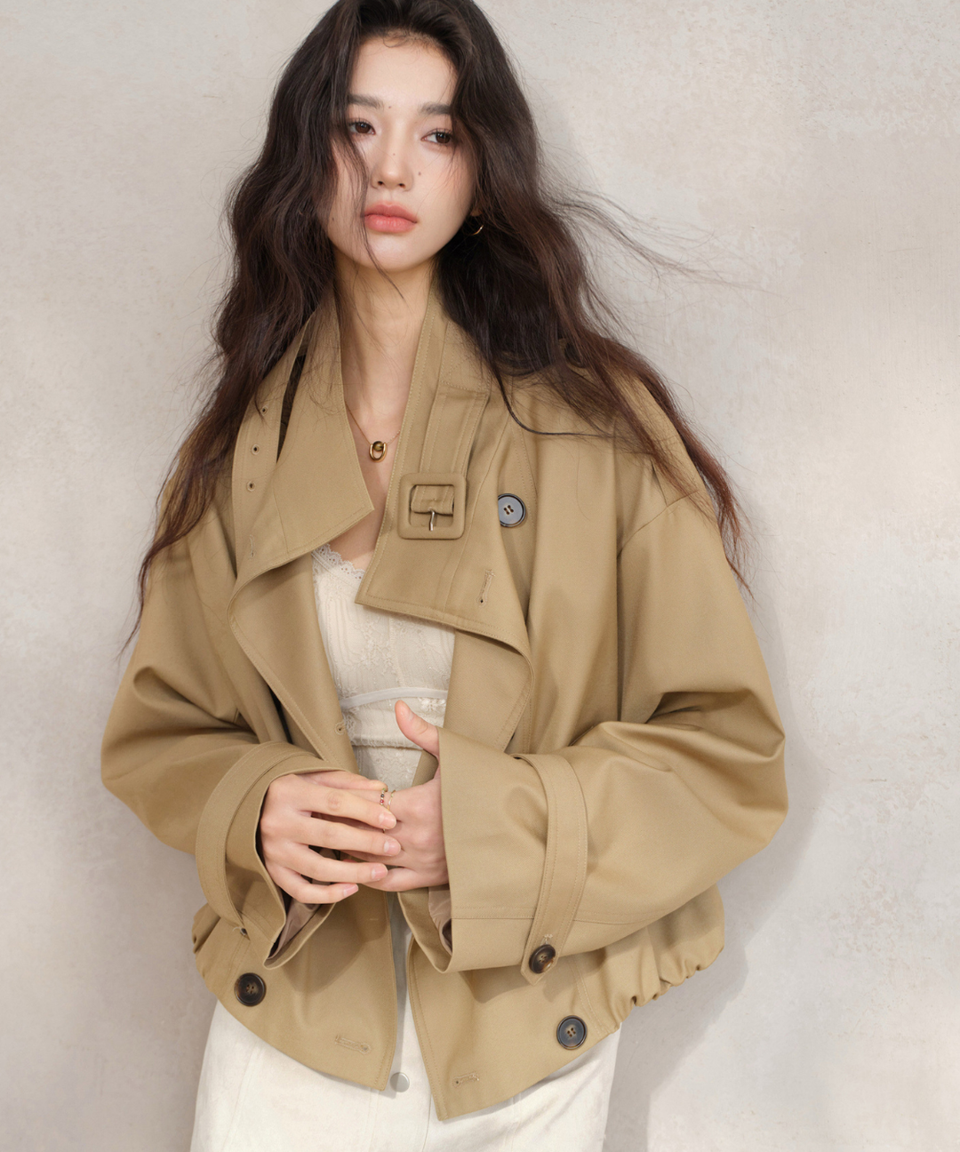 スタンドカラーベルト付きショートトレンチ – jemiremi（ジェミレミ）