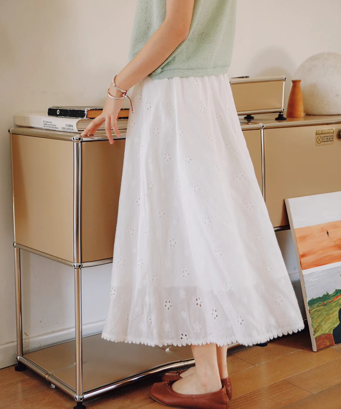 花柄パンチング刺繍ミモレスカート