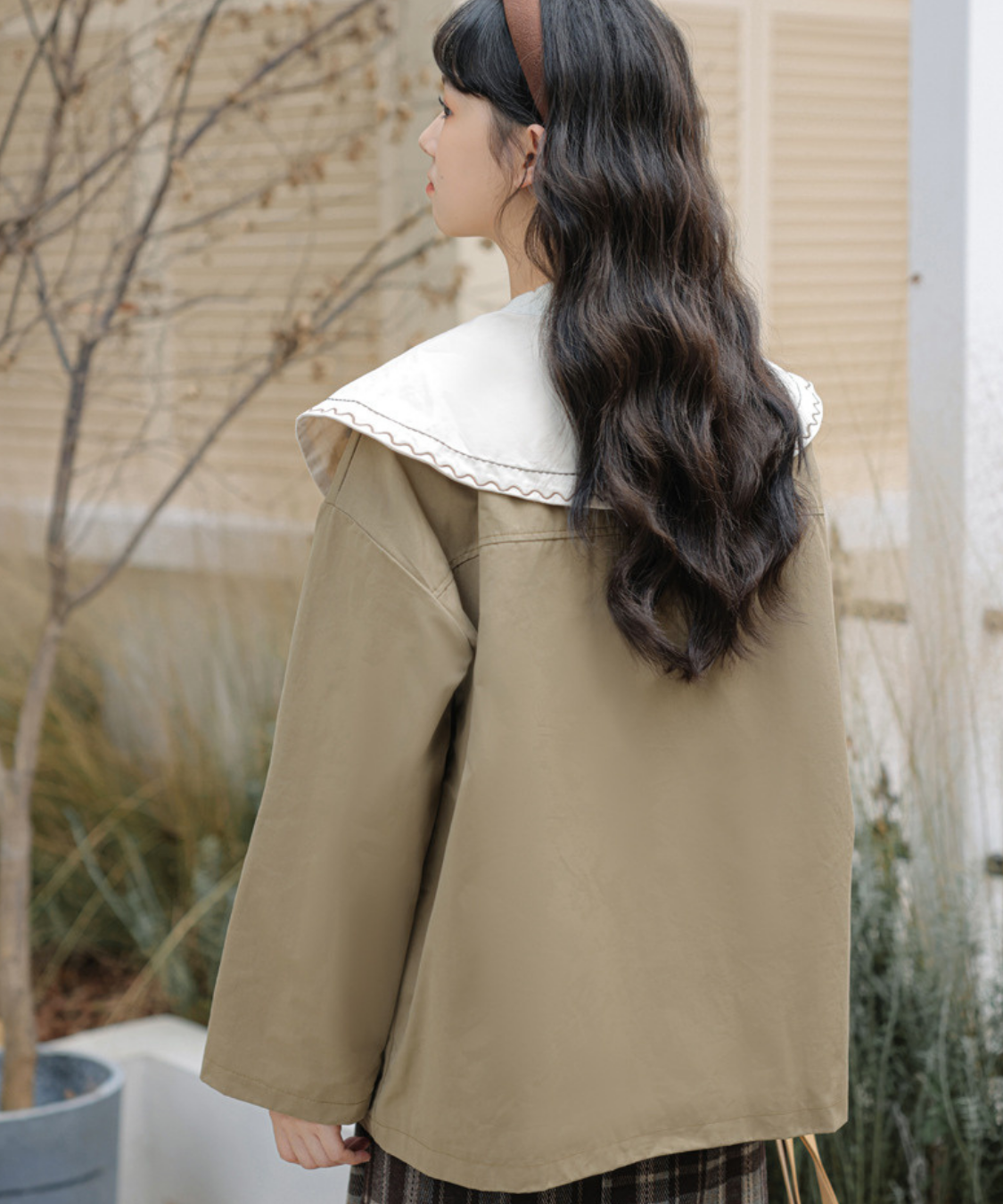 配色パイピングポケット付き刺繍ビッグカラージャケット