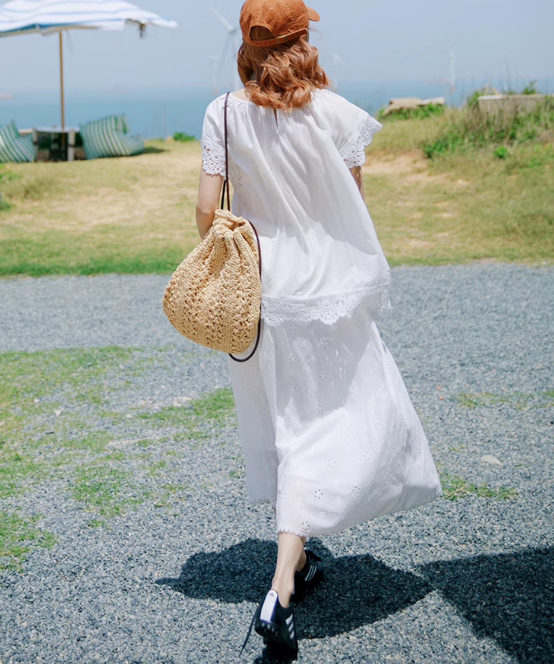 花柄パンチング刺繍ミモレスカート