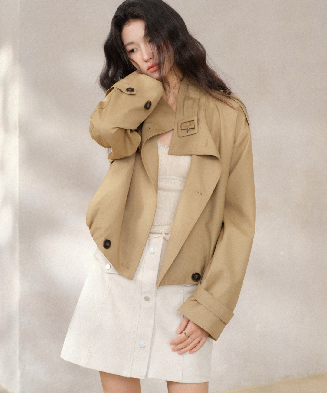 【美品】メゾンドドルチェ Dolce. Mサイズ　フルールジャケット　ベージュ DOLCE&GABBANA（ドルチェ & ガッバーナ） ドルガバ ピークドラペル 2B