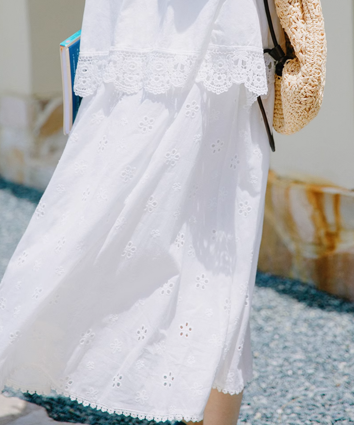 花柄パンチング刺繍ミモレスカート